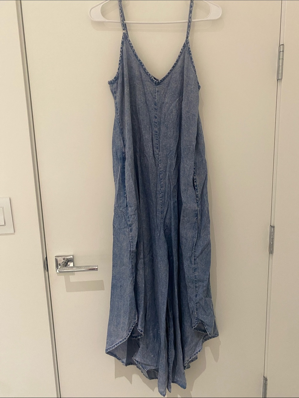 EUC Zenana Wide Leg Spaghetti Strap V Neck Jumpsuit Romper One piece Blue Size M - Picture 8 of 12